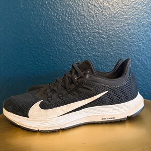 Nike Men's Black Running Shoes